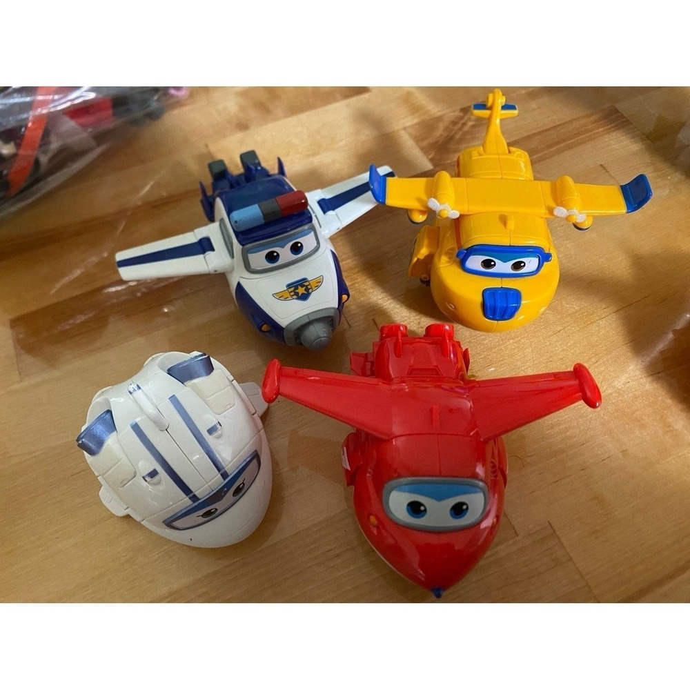 Super Wings Transforming Planes Lot of 4